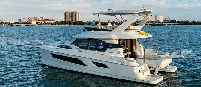 a luxury seaforth yacht sailing in San Diego