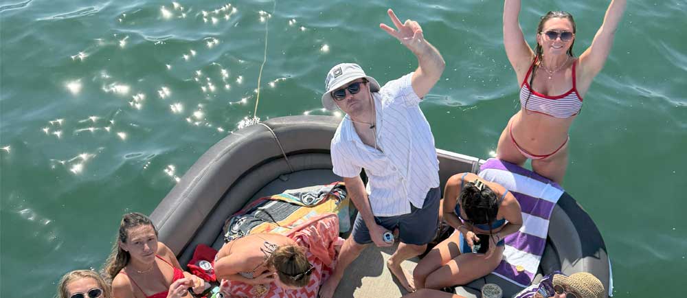 seaforth-boat-rentals-doubledecker-pontoon-img1